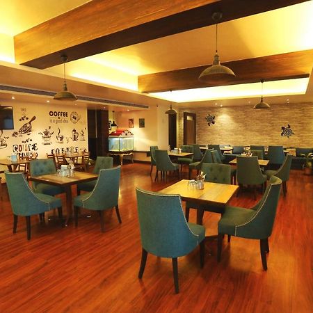 Jalsa Resort Indaur Kültér fotó