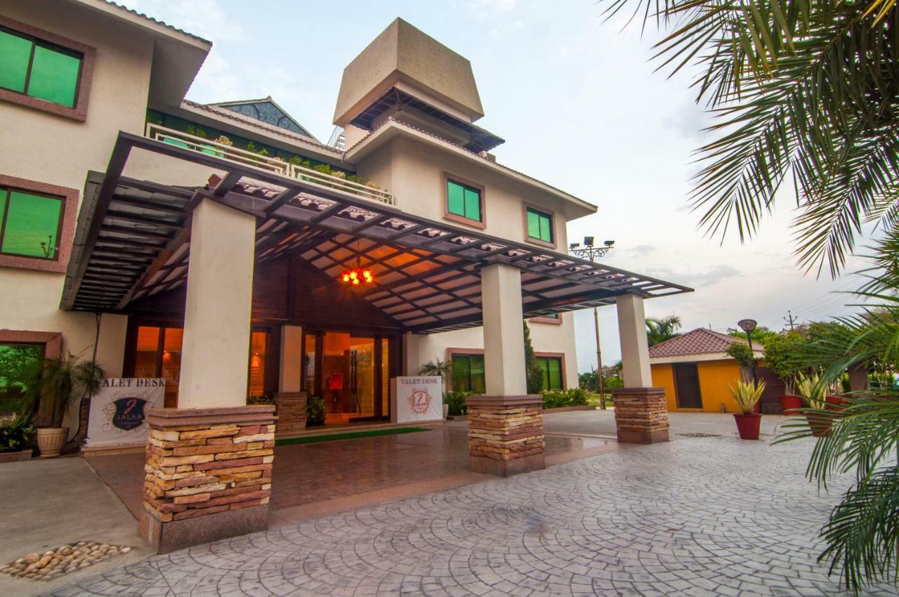 Jalsa Resort Indaur Kültér fotó