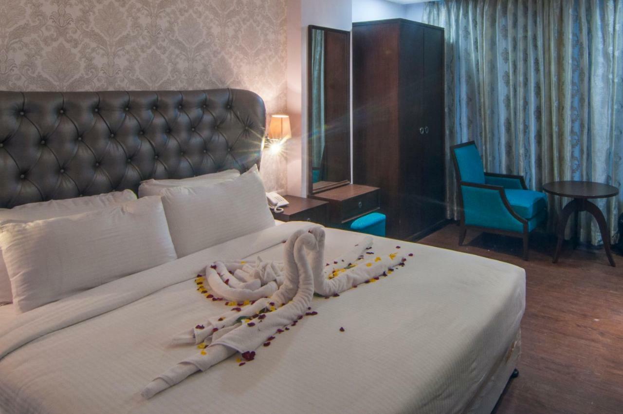 Jalsa Resort Indaur Kültér fotó